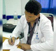 La falta de medicamentos en Venezuela limita la capacidad de acción de los médicos al momento de atender un paciente. Eilyn Cardozo