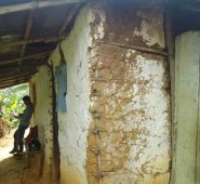 Este es el estado de las viviendas de los campesinos, construidas con barro y caña, la gran mayoría. Cortesía