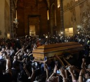 Así despidieron al cantante Joan Sebastian. AP