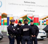 La conferencia del clima se inauguró el 30 de noviembre en presencia de 150 jefes de Estado y de gobierno, que buscaban de ese modo exorcizar el fantasma del fracaso de la COP15 de 2009 en Copenhague. AFP