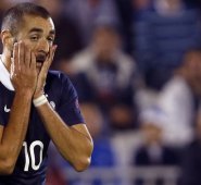 Los investigadores no han aclarado del todo el papel de Benzema en la conspiración, aunque creen que fue abordado por un amigo de la infancia para que sirviera como intermediario. AP