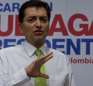 Hoyos vive desde hace más de un año en Estados Unidos, por lo que en Bogotá será sometido a juicio en calidad de ausente. Colprensa