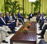 Hora y media duró el encuentro entre el secretario de Estado norteamericano, John Kerry, y el equipo negociador del Gobierno Nacional en La Habana. Presidencia
