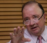 Ejecutar bombardeos a las bandas criminales ‘Clan Úsuga’, ‘Los Puntillos’ y ‘Los Pelusos’. Colprensa