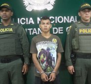 El sujeto fue identificado como Óscar Leonel Martínez Medina, de 19 años, apodado ‘El Menor’. Policía Nacional