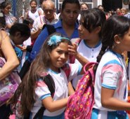 La secretaria de Educación, Indira Pérez, pidió revisar todos los manuales de convivencia de las escuelas manejadas por la Iglesia católica, como esta, donde estudia Nicol García. Archivo