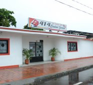 En el salón comunal de Ciudad Jardín funciona un billar, un consultorio odonotológico y un puesto de comidas rápidas. Rodrigo Sandoval