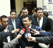 Nuestro parlamentario acudirá a pedir votación en la plenaria de la Cámara, para que esta tome la decisión última sobre el tema.  Cortesía