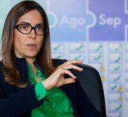 La ministra de Educación Gina Parody recibió el respaldo del presidente Juan Manuel Santos en medio de la polémica en la que se vio envuelta esta semana. Colprensa