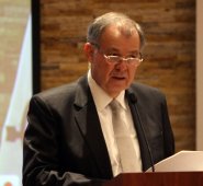 "Soy un hombre de Estado, defensor de las instituciones, no comparto la decisión, pero la respeto", expresó. Cortesía