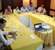 Ya hubo una primera reunión entre el alcalde, César Rojas, sus secretarios y delagados del programa ProPaz de la GIZ- Cooperación Alemana, para tratar lo que se va trabajar en el pacto social. Cortesía