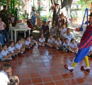 Los niños estuvieron receptivos a las historias. Rodrigo Sandoval