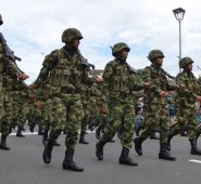 Los soldados reciben una bonificación. Asimismo, al culminar su servicio, contarán con su tarjeta militar de primera que les permitirá acceder a beneficios educativos y laborales. Archivo