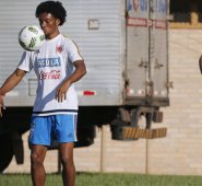 El equipo colombiano está en el cuarto lugar de la tabla, con 16 puntos. AP