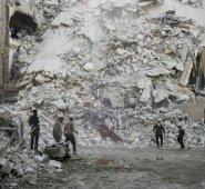 Moscú y Damasco tomaron esta decisión "sobre todo para permitir a los civiles abandonar (la ciudad) en total libertad. AFP