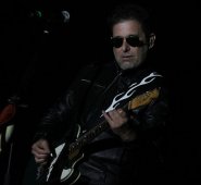 Confesó que está en una fase distinta de su carrera, en la que no está presente una "creatividad desatada", pues ahora se "preocupa" más por "cantar bien". Colprensa