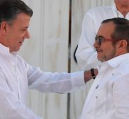 El Acuerdo Final para la Terminación del Conflicto y la Construcción de una Paz Estable y Duradera pasará después al Congreso. Archivo