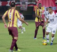 Aproximadamente 25.000 personas acudieron a la cita con los ‘héroes’. Alfredo Estévez