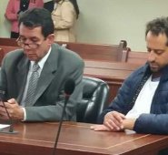 Los hermanos ingresaron a Paloquemao hacia las 5:30 de la mañana para la diligencia judicial y a su término, fueron escoltados por policías para que salieran entre las salas de Paloquemao y así evitar el contacto con la prensa. Archivo particular