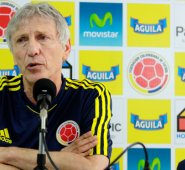 El técnico de la Selección Nacional de Fútbol ha cosechado muy bueno números, pero es criticado. Archivo