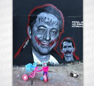 En el mural de Cacerolo se aprecia la imagen de Rafael Uribe Noguera y el rostro de Luis Alfredo Garavito. Tomada de Twitter