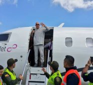 Vin Diesel a su llegada a Colombia. El Colombiano