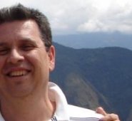 Andrés Giraldo señaló que en la reunión que tuvo con Bula no recibió dinero ni se mencionó el nombre de la firma Odebrecht, sin embargo, el excongresista sí manifestó su interés por acercarse a Roberto Prieto. Colprensa