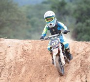 Me hace feliz montarme a la moto. Este es un deporte de mucha disciplina” Santiago Rivera. Obando