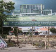 La obra que se construiría entre las calles 8 y 3 con avenidas 2 y 3, pretendía darle un nuevo aire a la zona céntrica de la ciudad, pero terminó envuelto en un escándalo. Archivo La Opinión