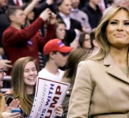 Melania Trump, primera dama de Estados Unidos. AP
