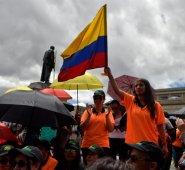Producto de este cierre hay gran caos y congestión vehicular en el centro de la Capital del país, además se espera la situación empeore con la llegada de más maestros a la manifestación pacífica. Colprensa