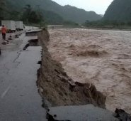 El hallazgo de pasos en riesgo se convirtió en la constante para los conductores. Cortesía