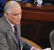 Edgardo Maya, contralor general, indicó en su informe que la deuda pública representa el 43,7% del PIB, un dato preocupante para las finanzas del Estado. Colprensa