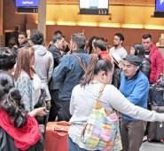 De acuerdo con la comparación desarrollada por The Economist, con la devaluación actual, los colombianos que quieren viajar al exterior deben tener en cuenta que en Brasil y Argentina el dinero les va a rendir menos. Colprensa