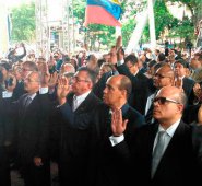 El 21 de julio pasado los 33 magistrados designados por la Asamblea Nacional de Venezuela tomaron juramento, pero un día después fueron acusados de usurpación de funciones y traición a la patria. Archivo