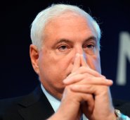 Tanto Ricardo Martinelli como sus seguidores acusan al gobierno de Juan Carlos Varela de mantener una "persecución política" en su contra. Archivo