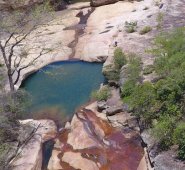 Vista panorámica de uno de los pozos de Pozo Azul. Archivo La Opinión