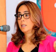 Los defensores rechazaron la persecución "que tomó por asalto a la exfuncionaria para acosarla, grabarla y acusarla de estar eludiendo a la justicia colombiana". Archivo