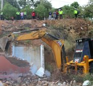 En el barrio San Matero fue demolida una vivienda que era foco de inseguridad. Cortesía