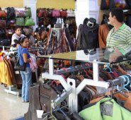 El empresariado y el ciudadano venezolano esperan que el Gobierno acierte en el nuevo sistema de pago internacional a través de la creación de una canasta de monedas de libre conversión. Archivo