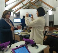 Con las bibliotecas públicas móviles se demuestra el aporte fundamental que representa la cultura en el proceso de paz. Colprensa