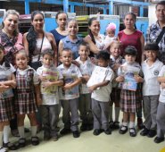 Estudiantes de Gremios Unidos. La Opinión