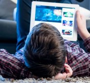 Van seis semanas de haberse iniciado el trabajo de instalación de licencias. Internet