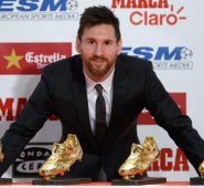 Este viernes recibió su cuarta bota de oro como máximo goleador europeo. AFP