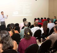 Los presidentes de Juntas de Acción Comunal fueron capacitados en cuáles son los pasos a seguir para que estos asentamientos sean regularizados. Alfredo Estévez