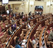 Ya terminó la vigencia del llamado fast track, mecanismo legislativo especial que permitió tramitar y votar las leyes y reformas constitucionales que permitieron implementar los acuerdos de paz. Colprensa