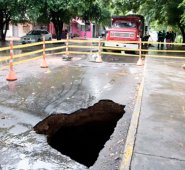 Tres días tardará el mantenimiento de esta vía y luego se pavimentará.   Mario Caicedo