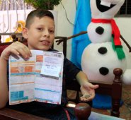 Daniel Stiven Duque, dijo que lo encontró el lunes a las 12:30 cuando regresaba a la casa y lo recogió porque pensó que sería de algún vecino. César Obando