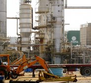 La deuda de la petrolera venezolana con la empresa estatal china Sinopec es de 23,7 millones de dólares. Archivo La Opinión