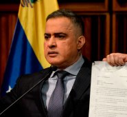 Cinco militares y dos policías venezolanos fueron aprehendidos por su presunta vinculación con el alijo de droga decomisado, recordó el fiscal Tarek William Saab. Archivo